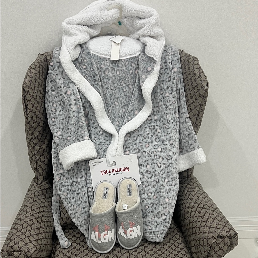 True Religion Gray Leopard Lounge Robe Only